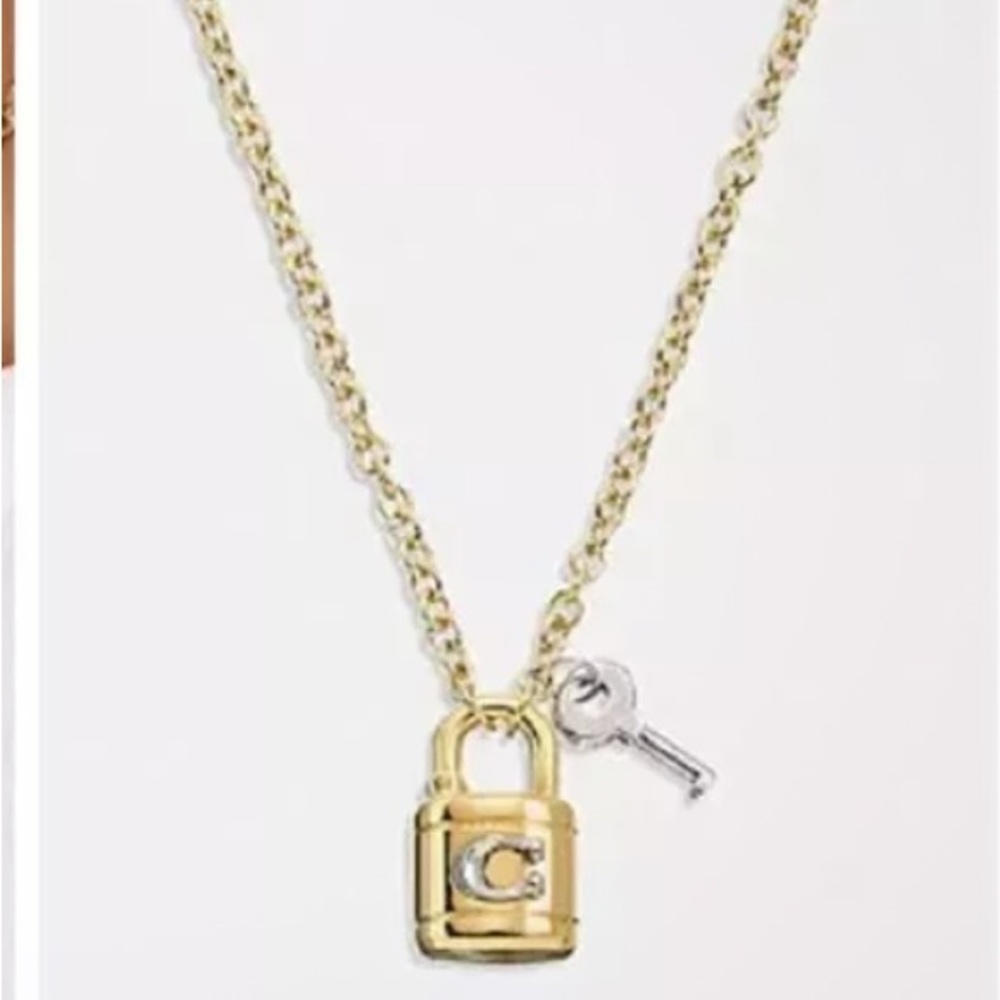 NWT Coach women’s necklace - Picture 3 of 3